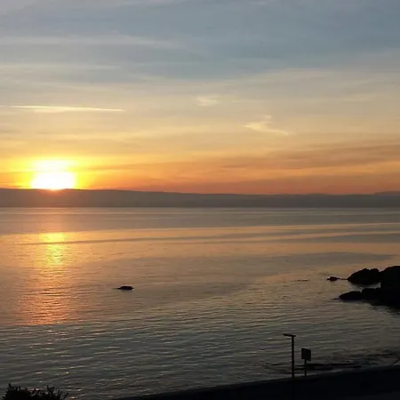 Romantico Con El Mar A Tus Pies Apartman